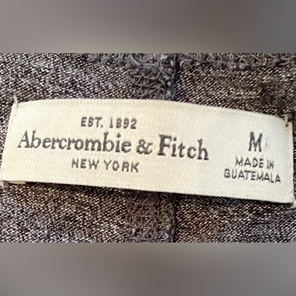 Abercrombie & Fitch Women’s Medium Gray Scoop Neck Cold Shoulder Long Sleeve Top - Picture 9 of 14